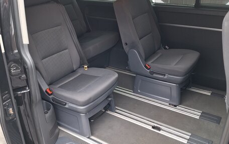 Volkswagen Multivan T5, 2009 год, 1 800 000 рублей, 17 фотография