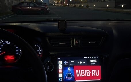 KIA Rio III рестайлинг, 2015 год, 865 000 рублей, 11 фотография