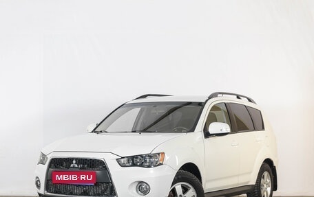 Mitsubishi Outlander III рестайлинг 3, 2011 год, 1 269 000 рублей, 3 фотография