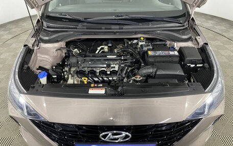 Hyundai Solaris II рестайлинг, 2022 год, 1 800 000 рублей, 4 фотография