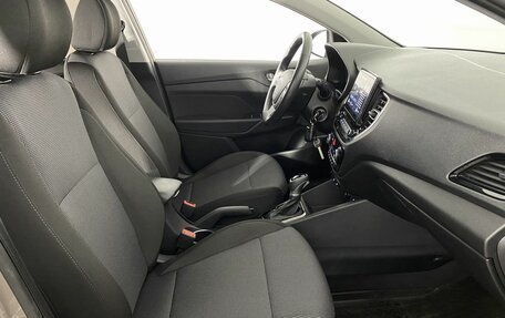 Hyundai Solaris II рестайлинг, 2022 год, 1 800 000 рублей, 13 фотография