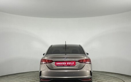 Hyundai Solaris II рестайлинг, 2022 год, 1 800 000 рублей, 8 фотография