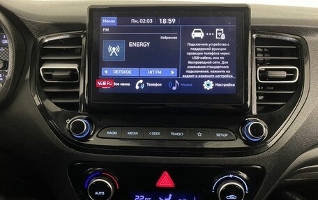 Hyundai Solaris II рестайлинг, 2022 год, 1 800 000 рублей, 18 фотография