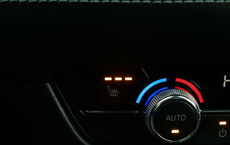 Mazda 6, 2019 год, 2 430 000 рублей, 15 фотография