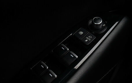 Mazda 6, 2019 год, 2 430 000 рублей, 17 фотография