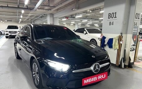 Mercedes-Benz A-Класс, 2021 год, 3 350 000 рублей, 2 фотография