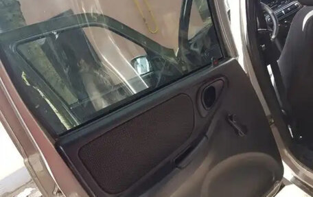 Chevrolet Niva I рестайлинг, 2013 год, 599 000 рублей, 4 фотография