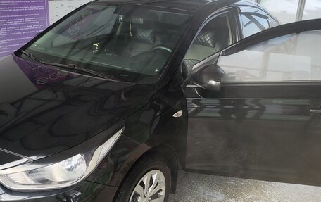 Hyundai Solaris II рестайлинг, 2019 год, 1 250 000 рублей, 16 фотография