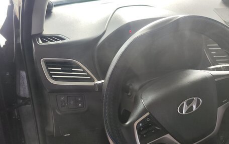 Hyundai Solaris II рестайлинг, 2019 год, 1 250 000 рублей, 23 фотография