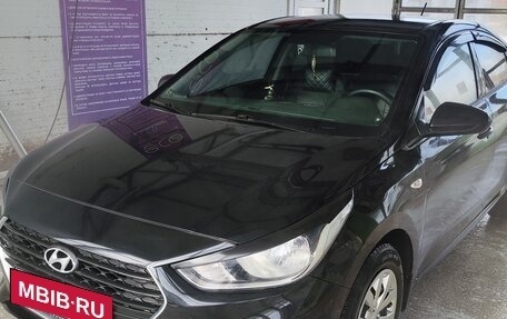 Hyundai Solaris II рестайлинг, 2019 год, 1 250 000 рублей, 33 фотография