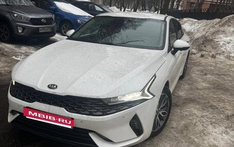 KIA K5, 2020 год, 2 750 000 рублей, 17 фотография