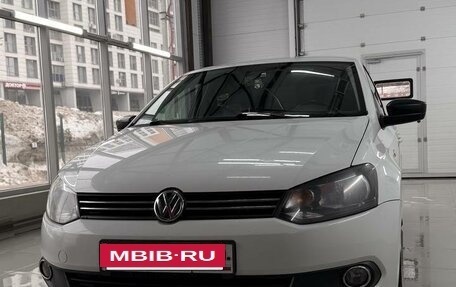 Volkswagen Polo VI (EU Market), 2014 год, 950 000 рублей, 2 фотография