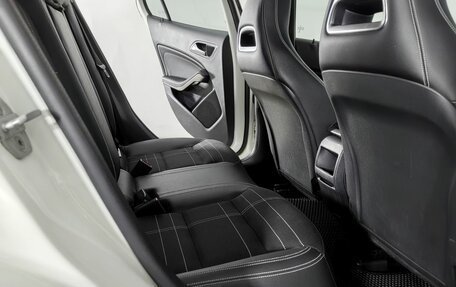 Mercedes-Benz GLA, 2015 год, 2 019 000 рублей, 14 фотография