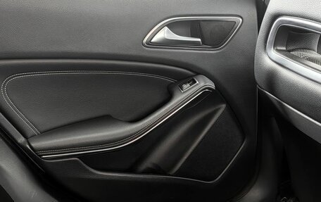 Mercedes-Benz GLA, 2015 год, 2 019 000 рублей, 15 фотография