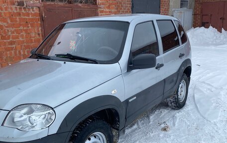 Chevrolet Niva I рестайлинг, 2014 год, 650 000 рублей, 2 фотография