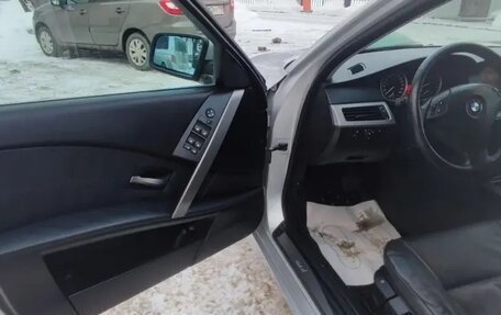 BMW 5 серия, 2006 год, 699 999 рублей, 12 фотография