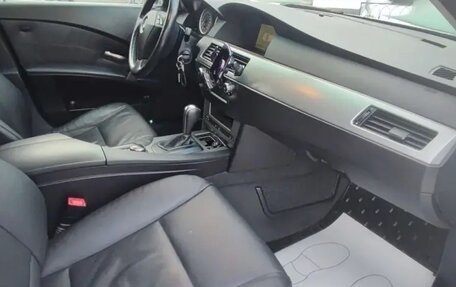 BMW 5 серия, 2006 год, 699 999 рублей, 9 фотография