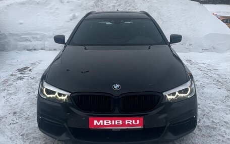 BMW 5 серия, 2019 год, 3 650 000 рублей, 2 фотография