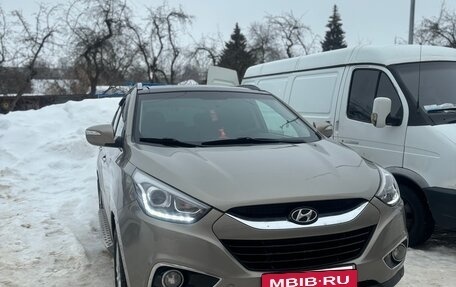 Hyundai ix35 I рестайлинг, 2011 год, 1 300 000 рублей, 10 фотография