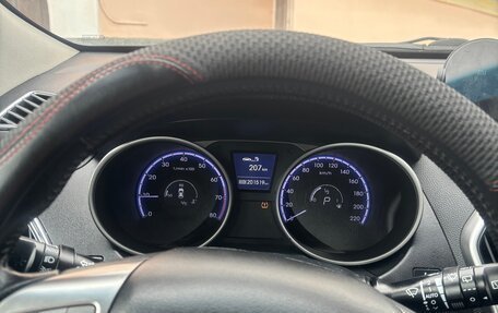 Hyundai ix35 I рестайлинг, 2011 год, 1 300 000 рублей, 19 фотография