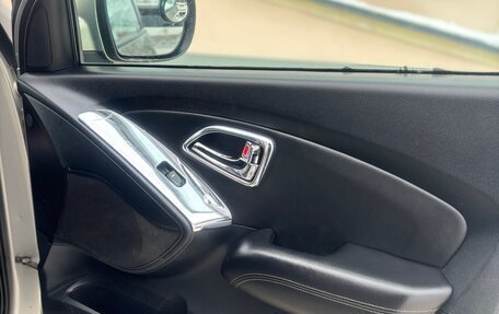 Hyundai ix35 I рестайлинг, 2011 год, 1 300 000 рублей, 29 фотография