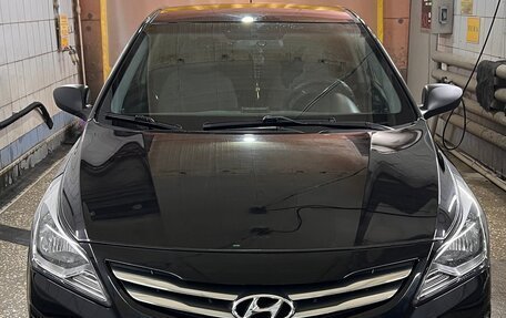 Hyundai Solaris II рестайлинг, 2015 год, 1 170 000 рублей, 2 фотография