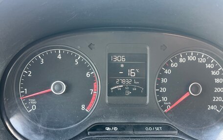 Volkswagen Polo VI (EU Market), 2015 год, 645 000 рублей, 11 фотография