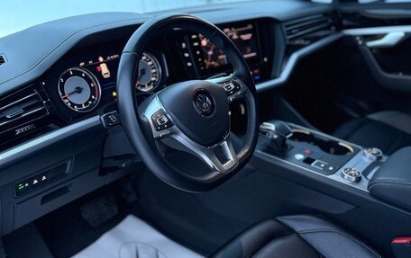 Volkswagen Touareg III, 2019 год, 3 750 000 рублей, 9 фотография