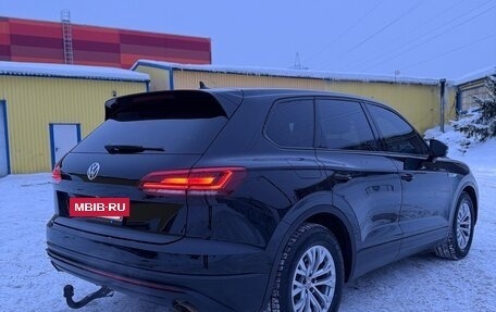 Volkswagen Touareg III, 2019 год, 3 750 000 рублей, 5 фотография