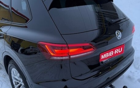 Volkswagen Touareg III, 2019 год, 3 750 000 рублей, 6 фотография