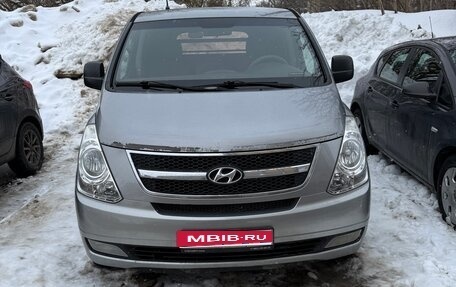 Hyundai Grand Starex Grand Starex I рестайлинг 2, 2011 год, 1 000 000 рублей, 1 фотография