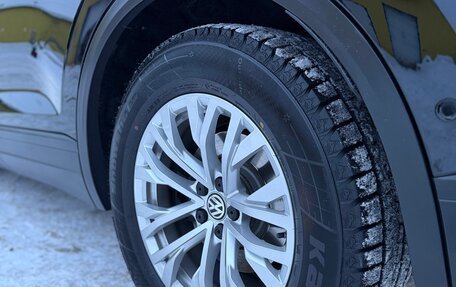 Volkswagen Touareg III, 2019 год, 3 750 000 рублей, 29 фотография