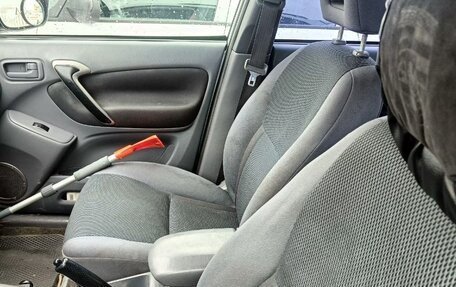 Toyota RAV4, 2001 год, 900 000 рублей, 5 фотография