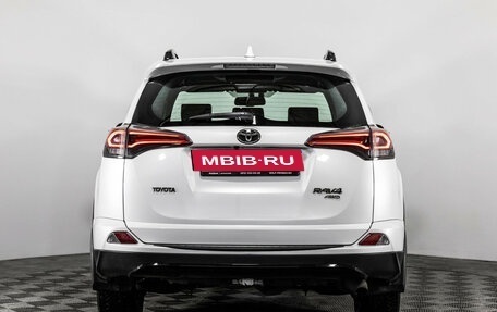 Toyota RAV4, 2019 год, 2 449 000 рублей, 6 фотография