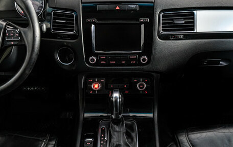 Volkswagen Touareg III, 2011 год, 1 549 000 рублей, 14 фотография