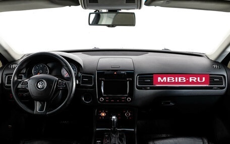 Volkswagen Touareg III, 2011 год, 1 549 000 рублей, 10 фотография