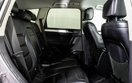 Volkswagen Touareg III, 2011 год, 1 549 000 рублей, 21 фотография