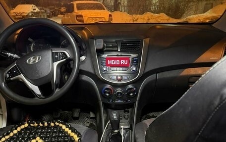 Hyundai Solaris II рестайлинг, 2016 год, 500 000 рублей, 8 фотография