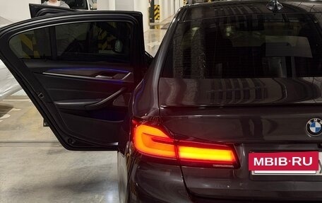 BMW 5 серия, 2018 год, 3 250 000 рублей, 21 фотография