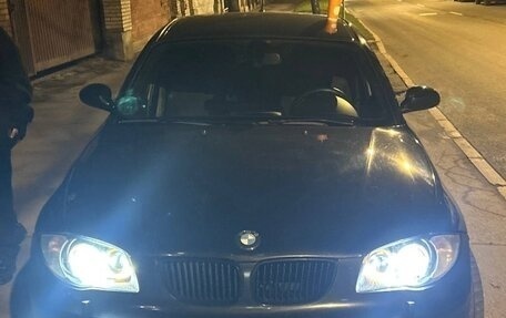 BMW 1 серия, 2005 год, 900 000 рублей, 8 фотография