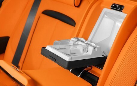 Rolls-Royce Cullinan, 2025 год, 70 800 000 рублей, 32 фотография