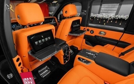 Rolls-Royce Cullinan, 2025 год, 70 800 000 рублей, 33 фотография