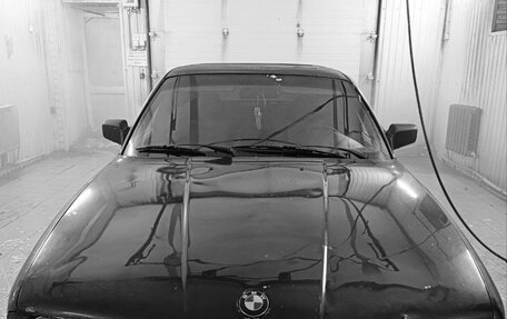 BMW 5 серия, 1991 год, 250 000 рублей, 1 фотография