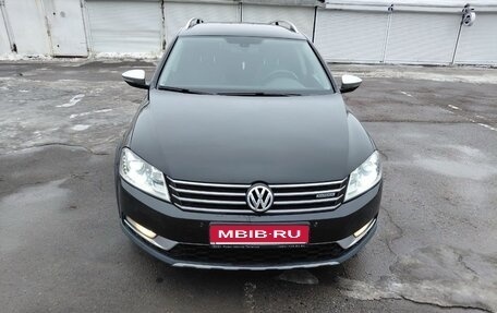 Volkswagen Passat B7, 2013 год, 1 390 000 рублей, 1 фотография