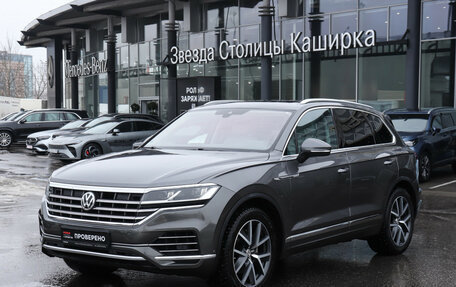 Volkswagen Touareg III, 2019 год, 4 700 000 рублей, 1 фотография