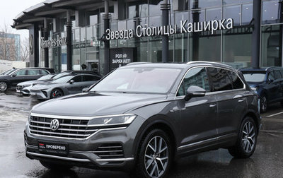 Volkswagen Touareg III, 2019 год, 4 700 000 рублей, 1 фотография