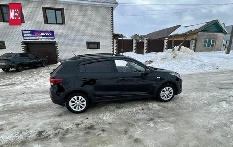 KIA Rio IV, 2018 год, 1 100 000 рублей, 3 фотография