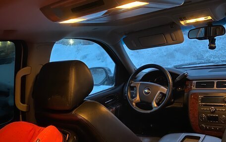 Chevrolet Tahoe III, 2011 год, 1 750 000 рублей, 7 фотография