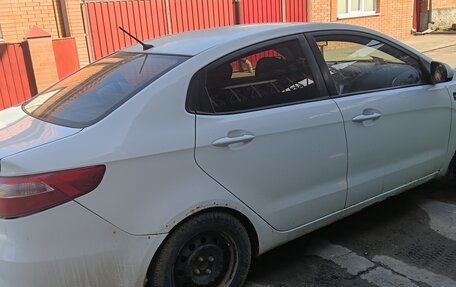 KIA Rio III рестайлинг, 2014 год, 680 000 рублей, 4 фотография