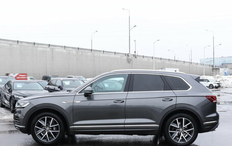 Volkswagen Touareg III, 2019 год, 4 700 000 рублей, 8 фотография